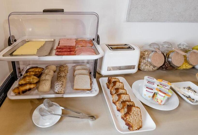 デラックスルーム, Casa De S. Thiago De Obidos