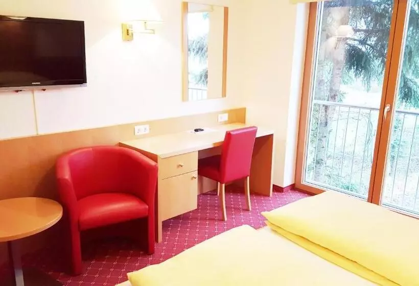 スタンダードルーム, Gasthof Hotel Zur Goldenen Krone
