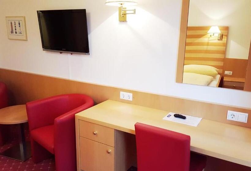 Номер Стандарт, Gasthof Hotel Zur Goldenen Krone