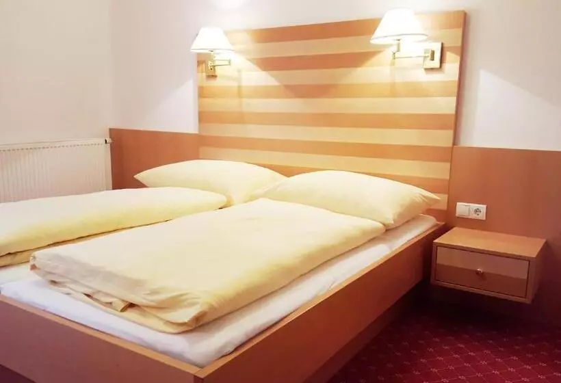 スタンダードルーム, Gasthof Hotel Zur Goldenen Krone