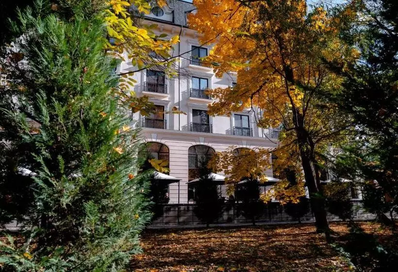 デラックスジュニアスイート, Grand Hotel Sofianu