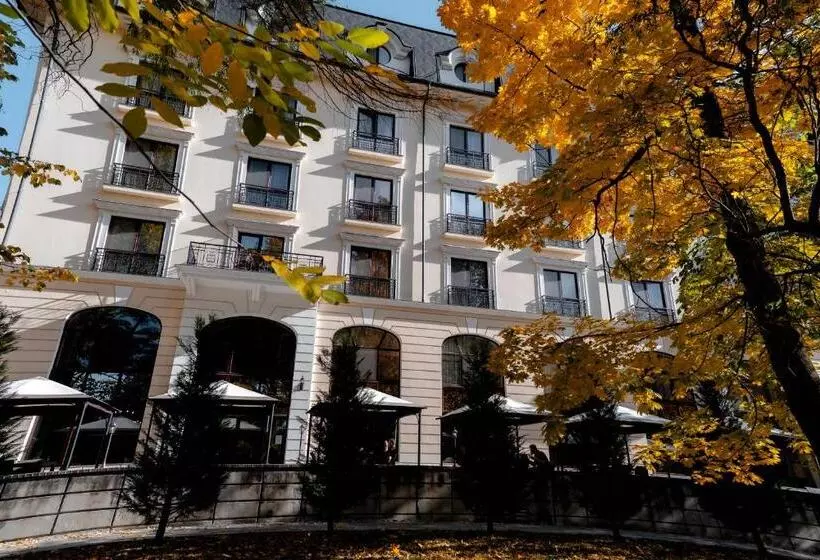 デラックスルーム, Grand Hotel Sofianu