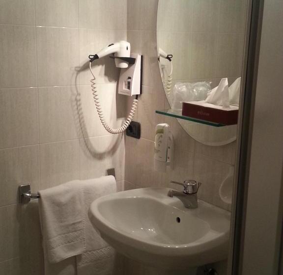 غرفة قياسية فردية, Albergo Costantini