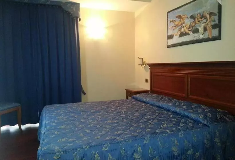 スタンダード４人部屋, Albergo Costantini