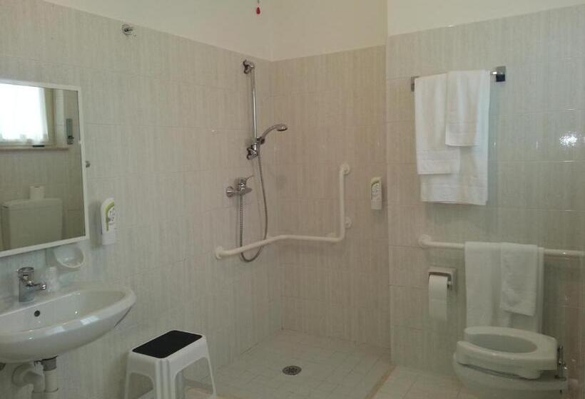 غرفة قياسية, Albergo Costantini