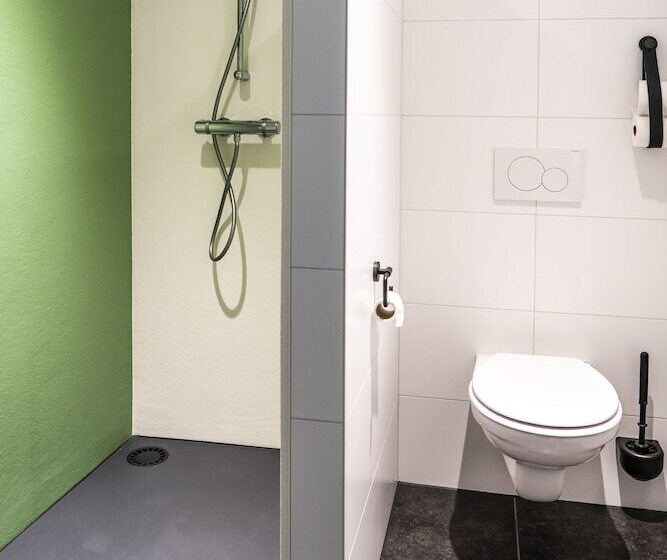 디럭스 룸, Boutique Hotel Charley S