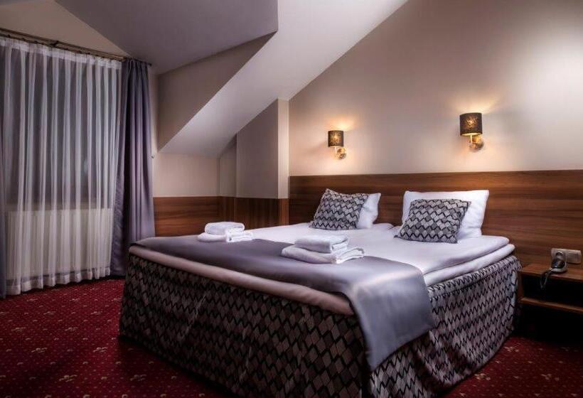 סוויטה, Cristal Park