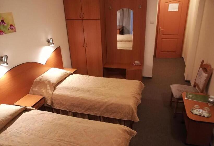 스탠다드 룸, Everest