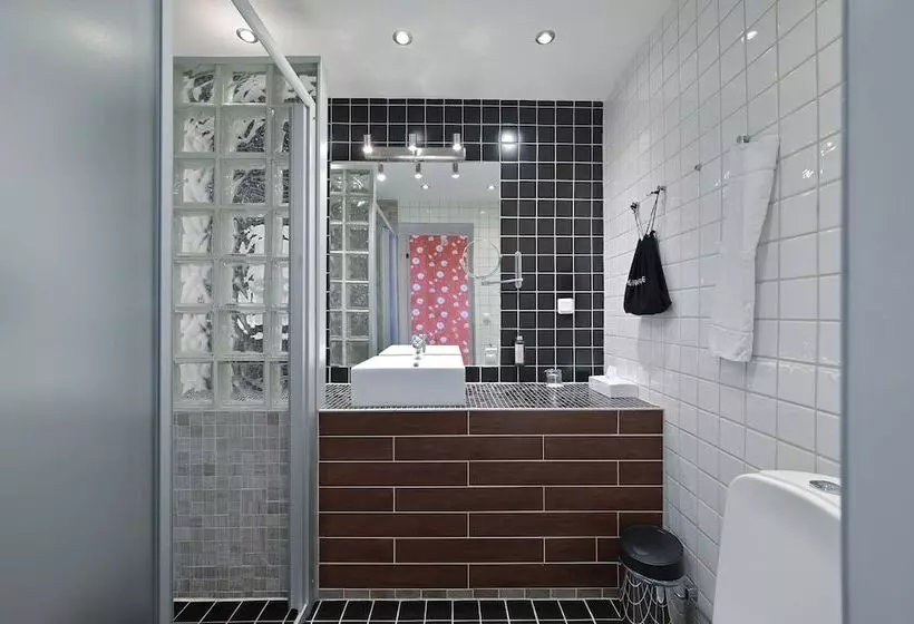 Chambre Standard Individuelle, Gimo Herrgård
