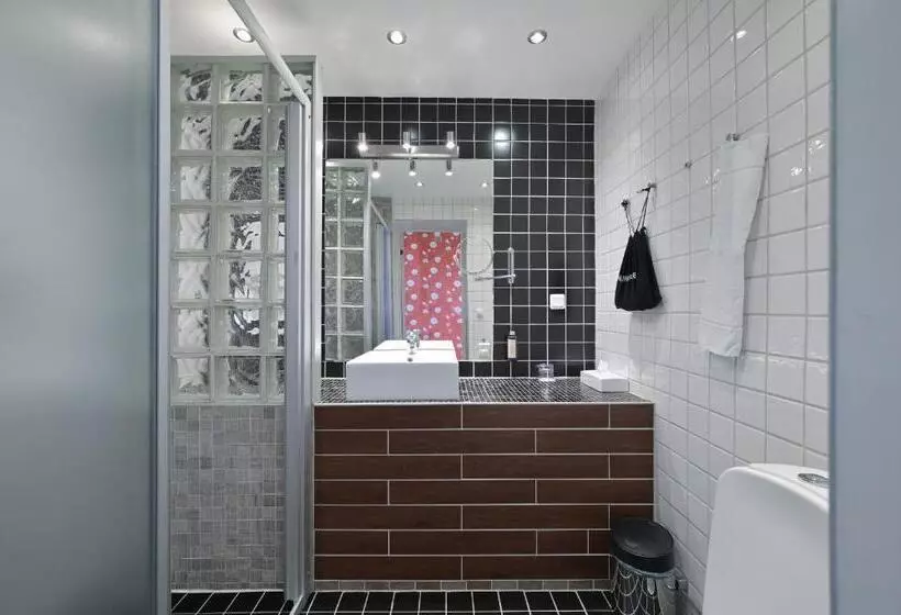 Chambre Standard Individuelle, Gimo Herrgård