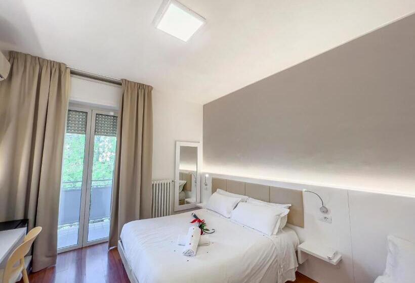 اتاق استاندارد سه نفره, Gran Sasso & Spa