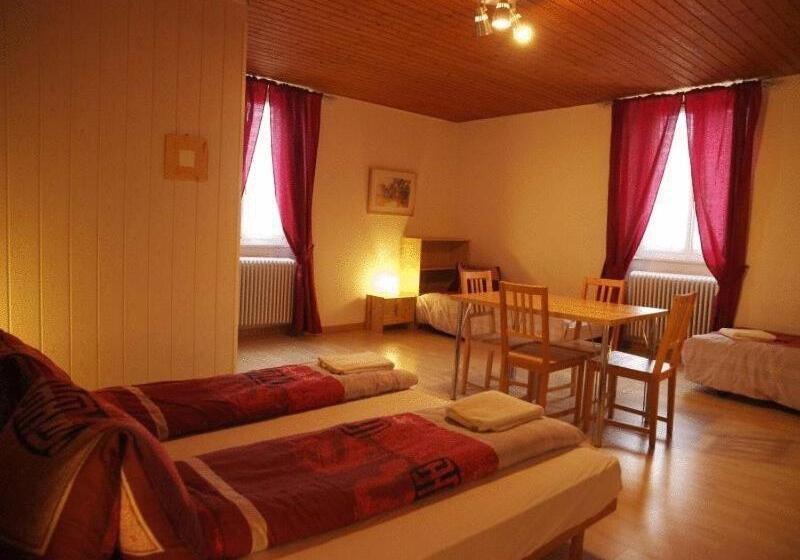 חדר סטנדרט לארבעה, Hôtel Garni Villa Carmen