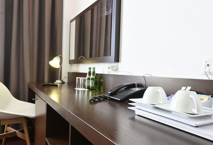 חדר סטנדרט, Vestil