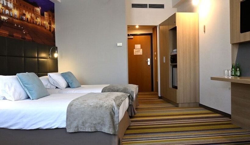 חדר סופריור, Vestil