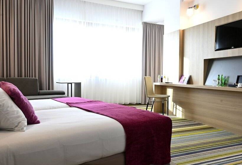 חדר סופריור, Vestil