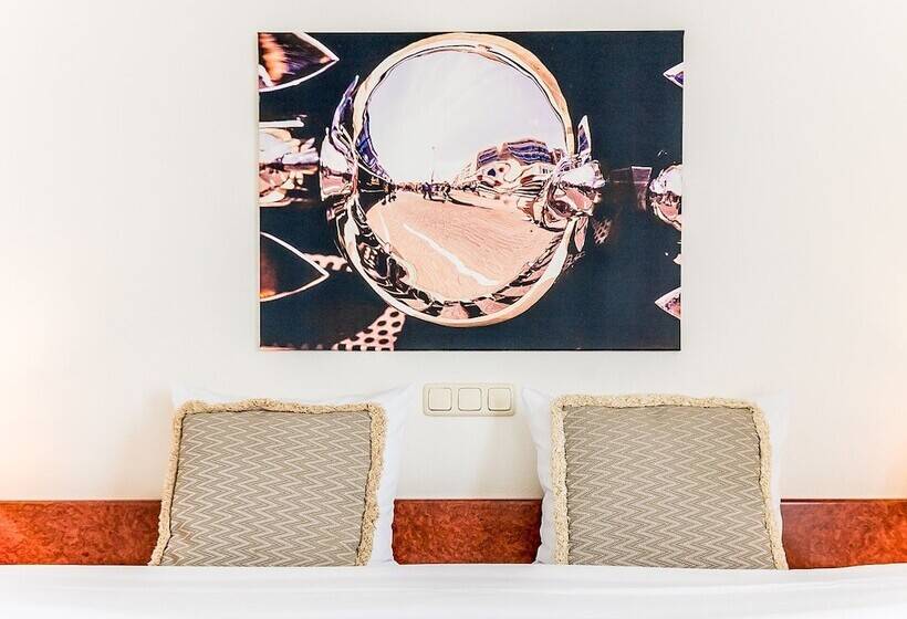 חדר סטנדרט, Prominent Inn