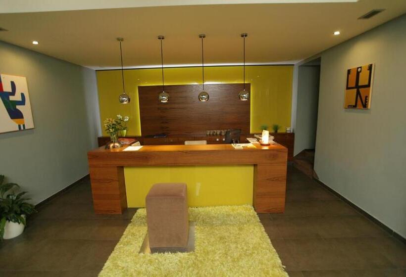 اتاق لوکس, Radun