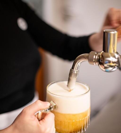 标准单人间, Radun