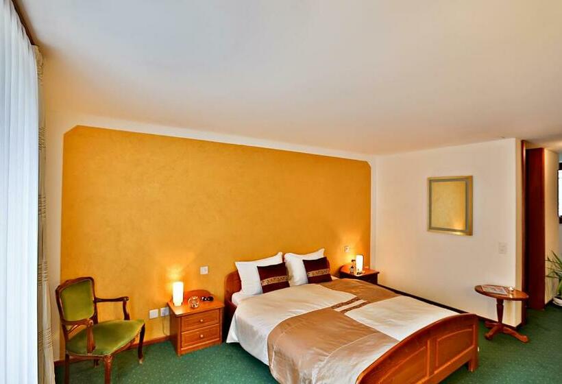 חדר סטנדרט, Ristorante Walser