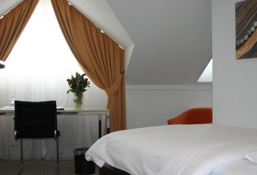 Номер Superior, Schwanen Wil