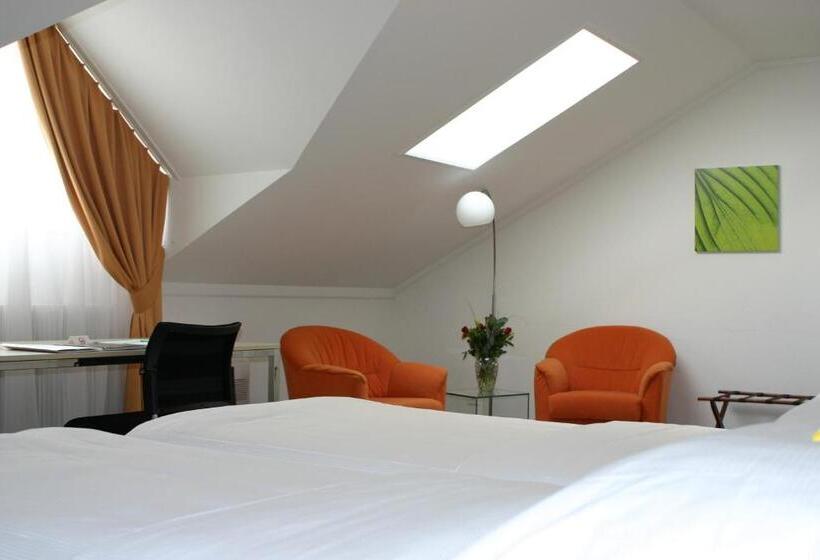 수피리어 룸, Schwanen Wil