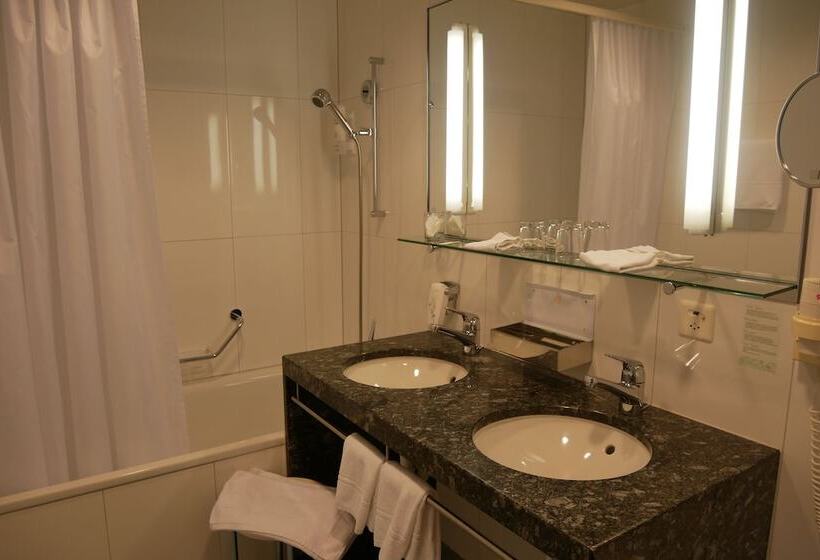 수피리어 룸, Schwanen Wil