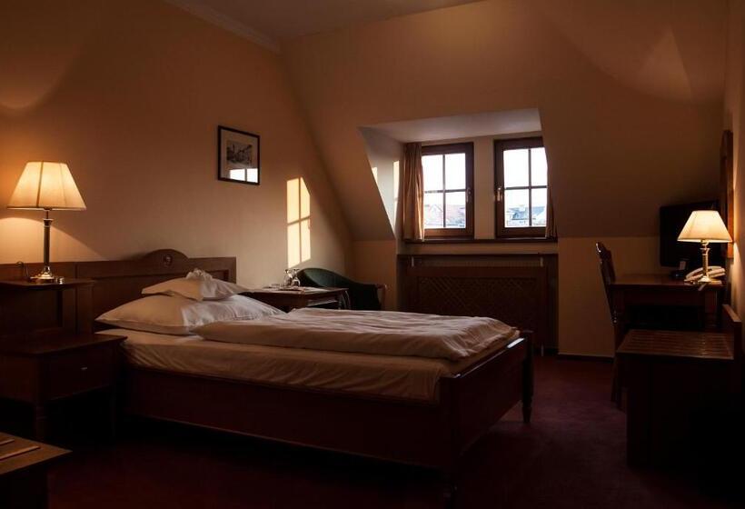 标准单人间, Slunce