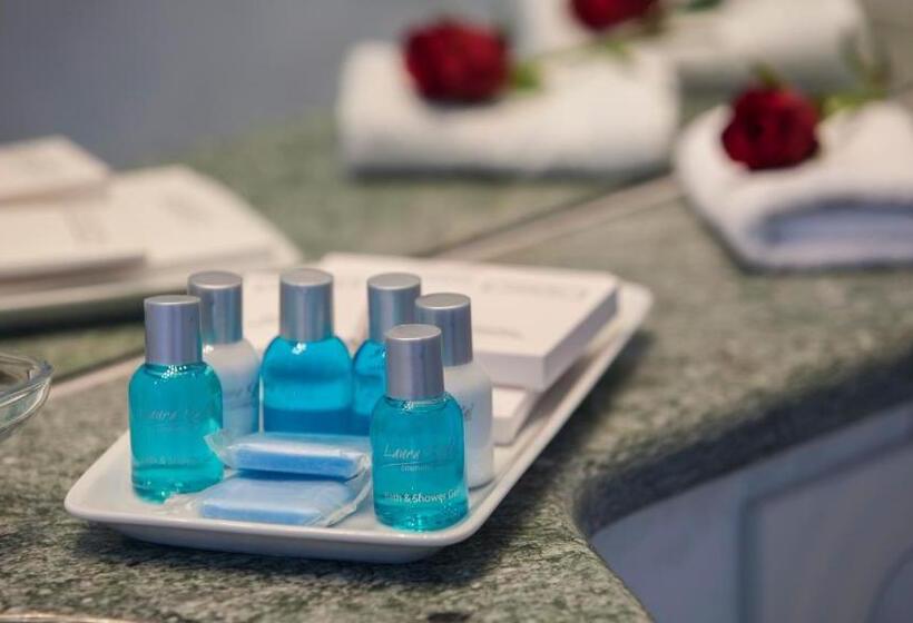 Номер Комфорт, & Spa Cacciatori