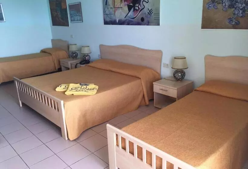 اتاق استاندارد چهار تخته, Sul Mare Al Gabbiano