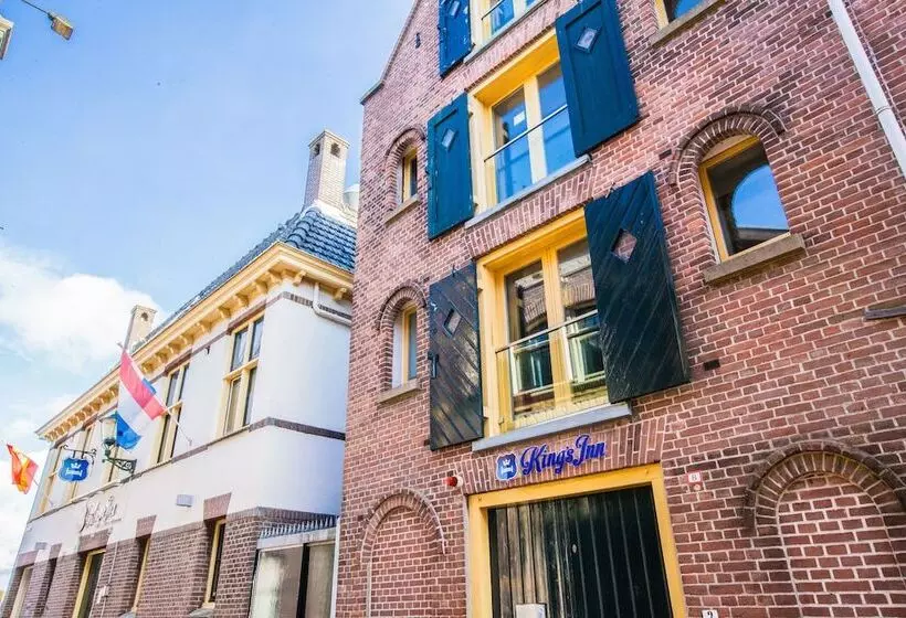 اتاق استاندارد سه نفره, Kings Inn City Hostel