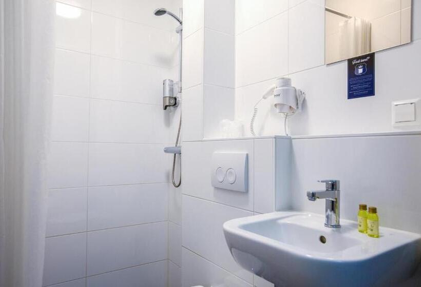 Chambre Standard, Kings Inn City Hostel