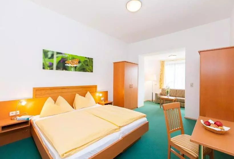 スタンダード４人部屋, Naturhotel Schloss Kassegg