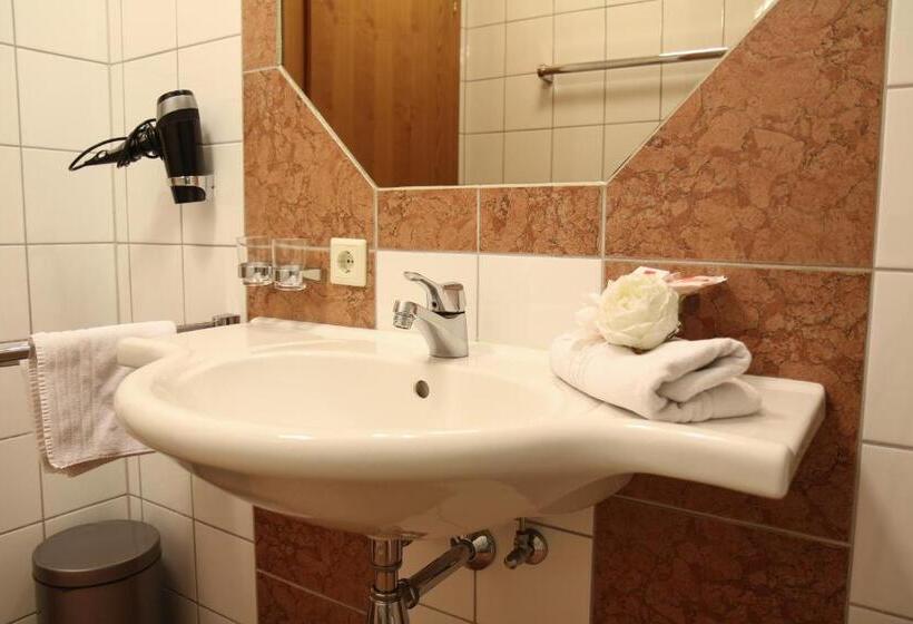 Номер Стандарт Индивидуальный, Gasthof Neuner