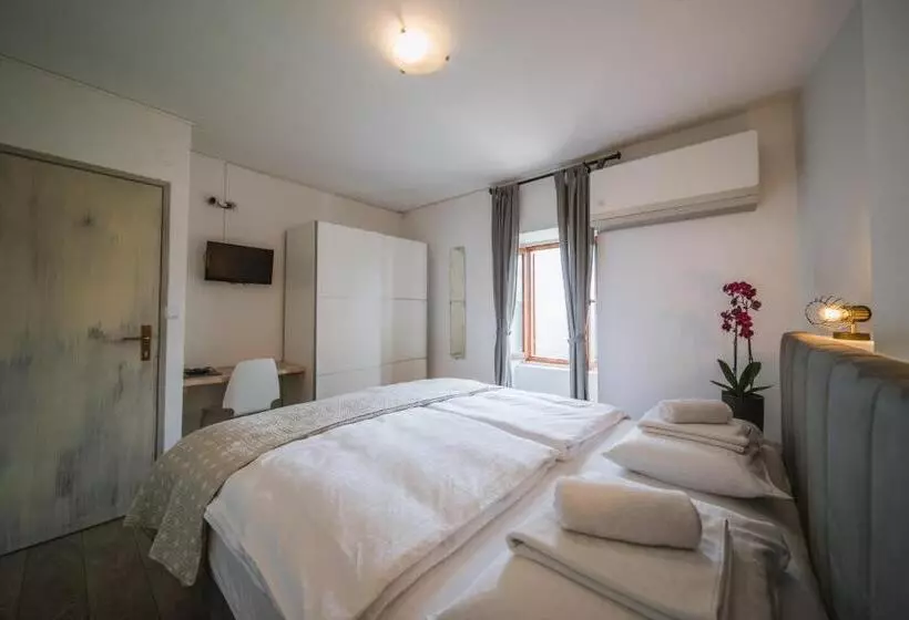 パノラミックビュースタンダードルーム, Villa Borgo B&b
