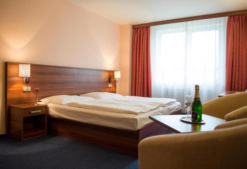 غرفة عائلية, Wellness Hotel Frymburk