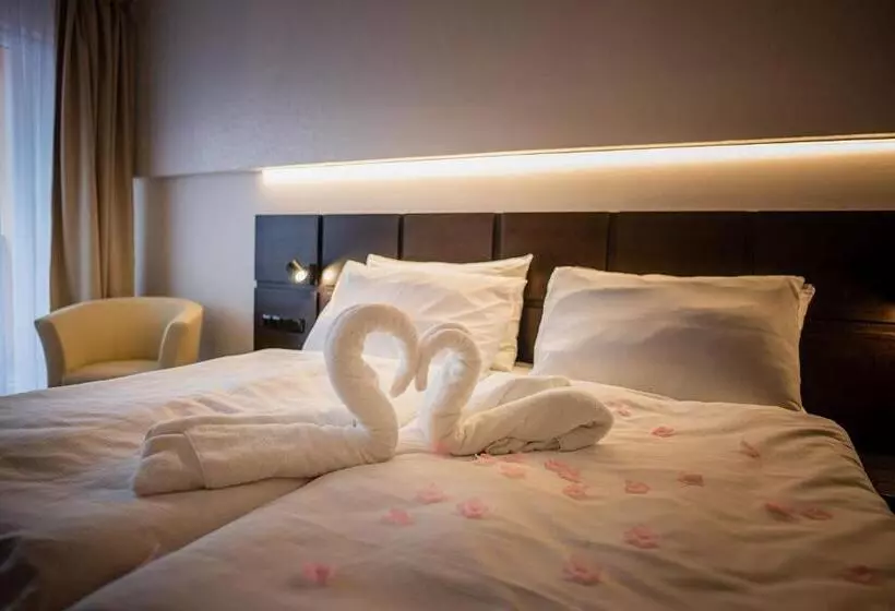 Perhehuone, Wellness Hotel Frymburk