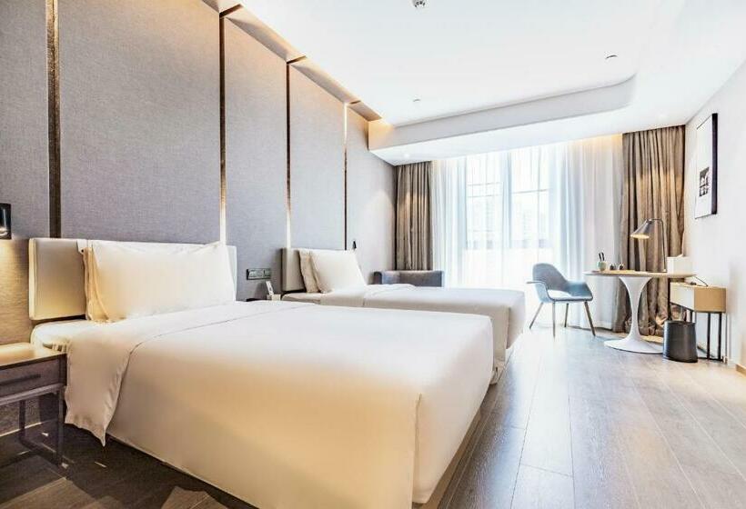 Номер Deluxe, Atour Hotel Zhongshan West Xingzhong Plaza
