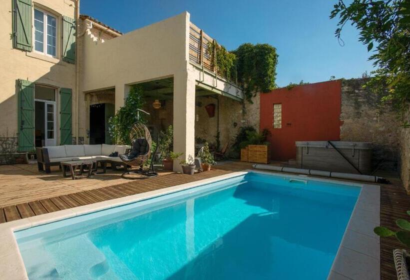 חדר סטנדרט, Le Clos Art