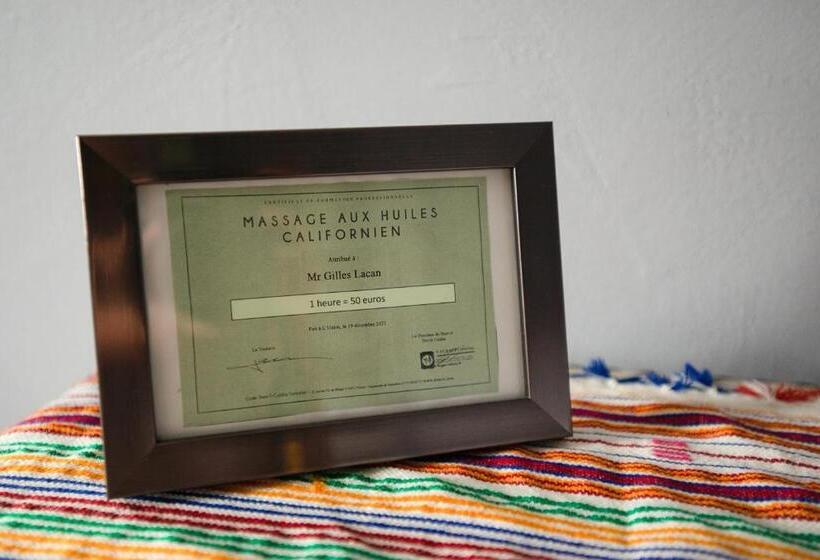 חדר סטנדרט, Le Clos Art