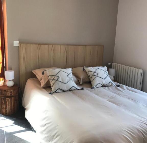 标准间, L Estampille