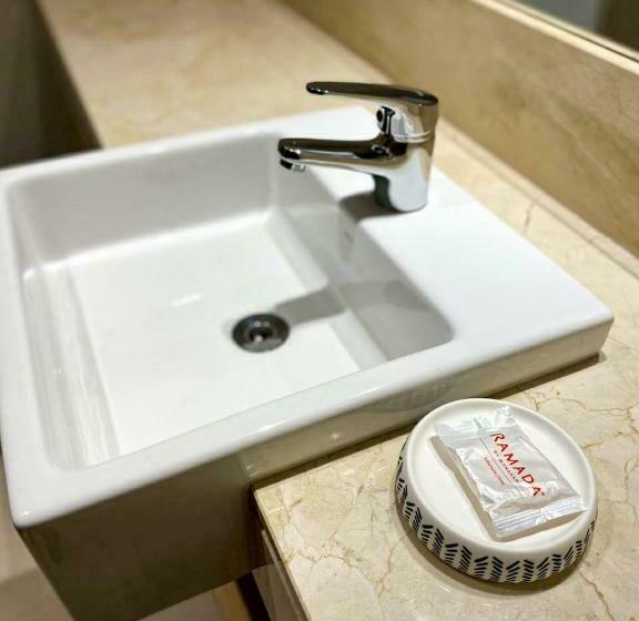 اتاق کلاس بیزنس, Ramada By Wyndham Brasilia Alvorada