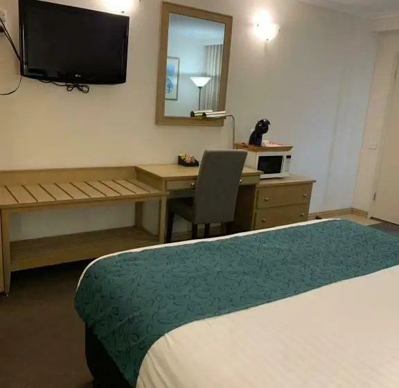 キングサイズベッドのスタンダードルーム, Latrobe Motel Morwell
