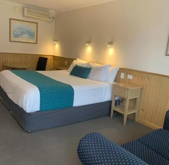 キングサイズベッドのスタンダードルーム, Latrobe Motel Morwell