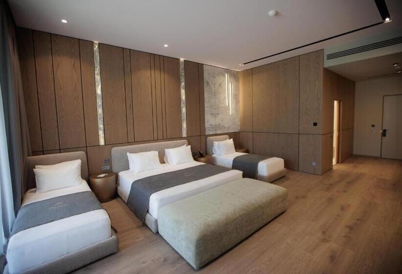 סוויטה משפחתית, Prado Luxury