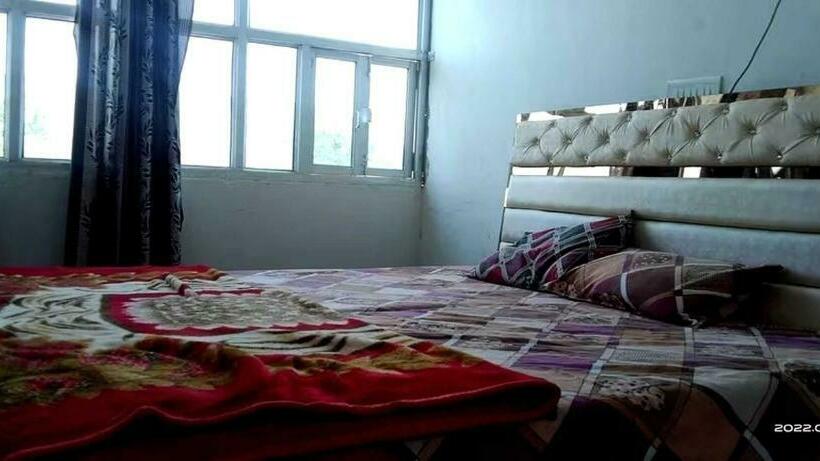 Quarto Triplo Clássico, Spot On Harsh