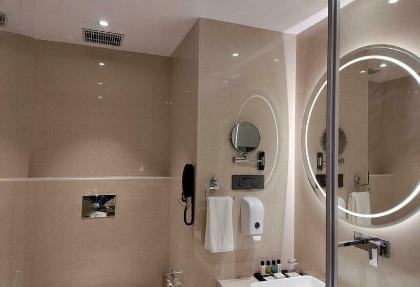 غرفة ديلوكس, Damson Plum