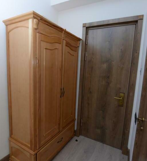 اتاق لوکس, Aratta Royal