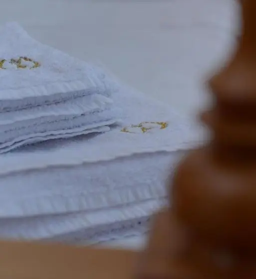 اتاق لوکس خانوادگی, Aratta Royal