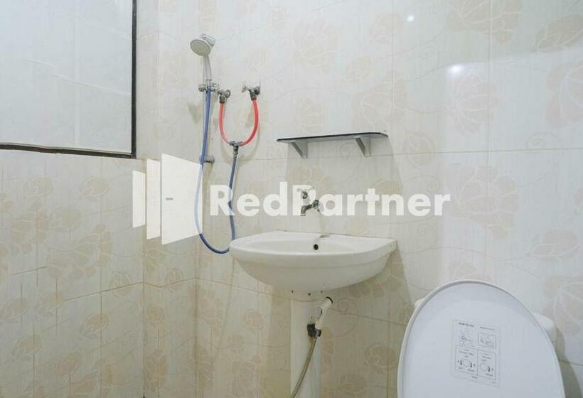 חדר סטנדרט, Pondok Hijau Syariah Mitra Reddoorz At Citraland Surabaya