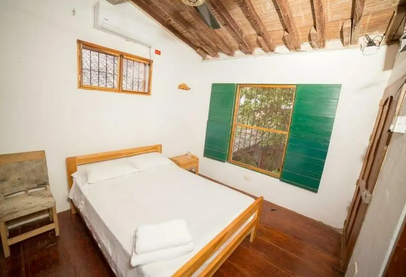 スタンダードルーム, Casa Serrano Callejón De Don Blas